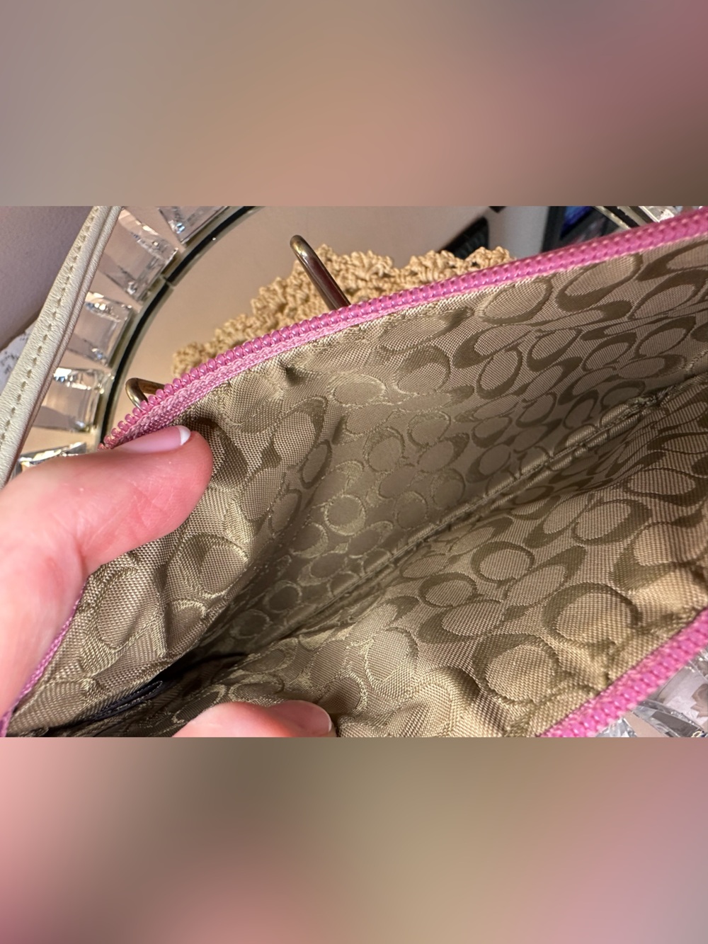 Coach vintage wristlet. Pink and white. Front pocket. In great condition. - Picture 11 of 12
